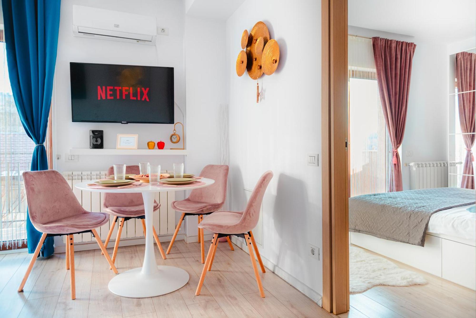 Downtown Apartment Boutique - Blue & Pink Boekarest Buitenkant foto